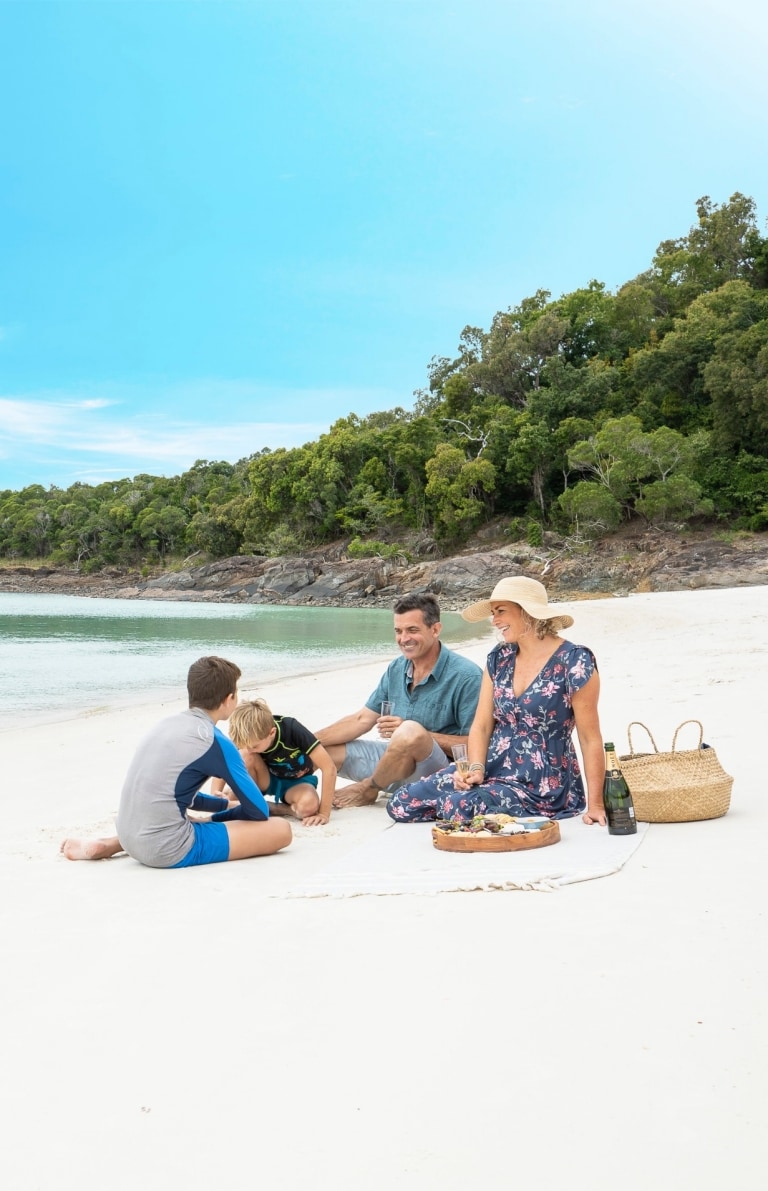 Whitehaven Beach, QLD © Tourism and Events Queensland