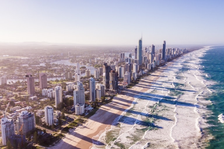 Pemandangan udara cakrawala Gold Coast © Tourism Australia