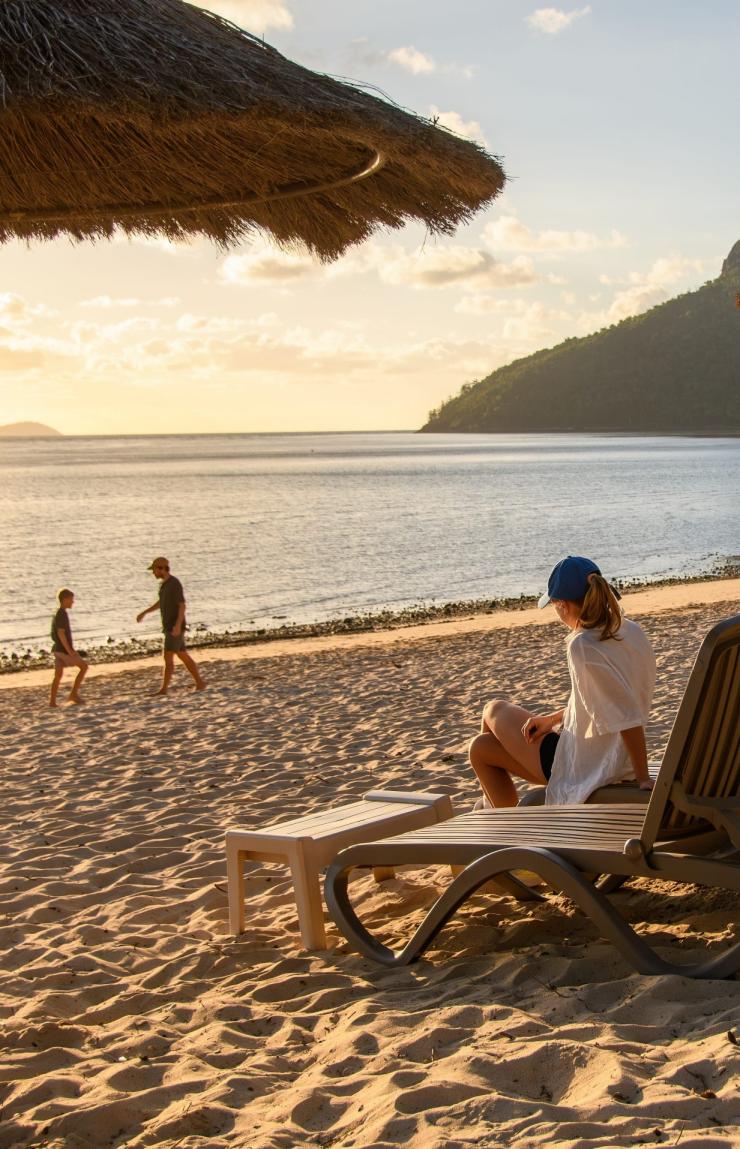 Catseye Beach, Hamilton Island, Queensland © Tourism and Events Queensland