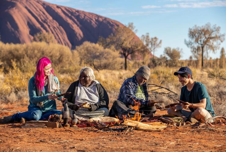 Maruku Arts, Uluru-Kata Tjuta National Park, Northern Territory © Tourism Northern Territory/Helen Orr